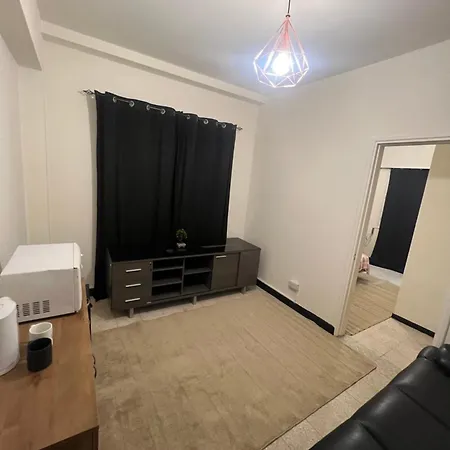 Enjoy A Cozy In The Heart Of The Capital 아파트